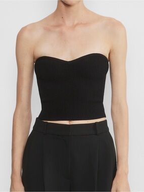 Aritzia Babaton Sculpt Knit Sweetheart Top